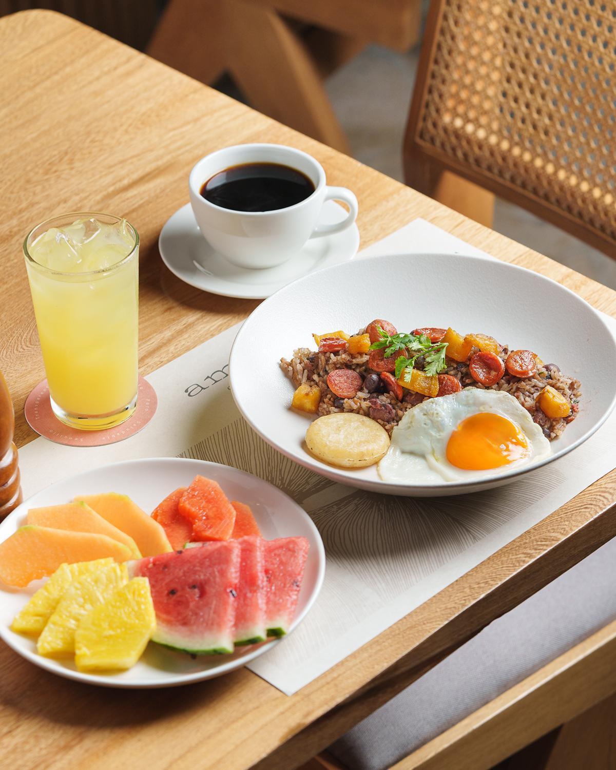 Hashtag 98 Hotel ميديلين المظهر الخارجي الصورة
